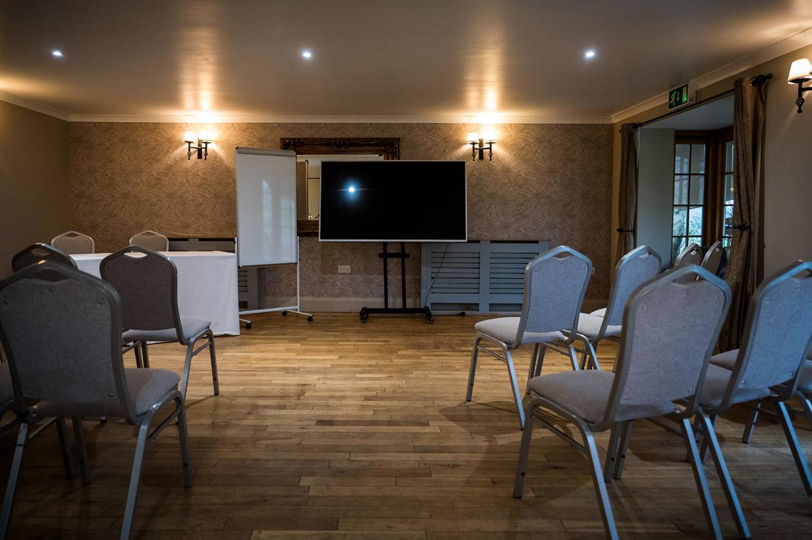 Tottington Manor Hotel Henfield エクステリア 写真