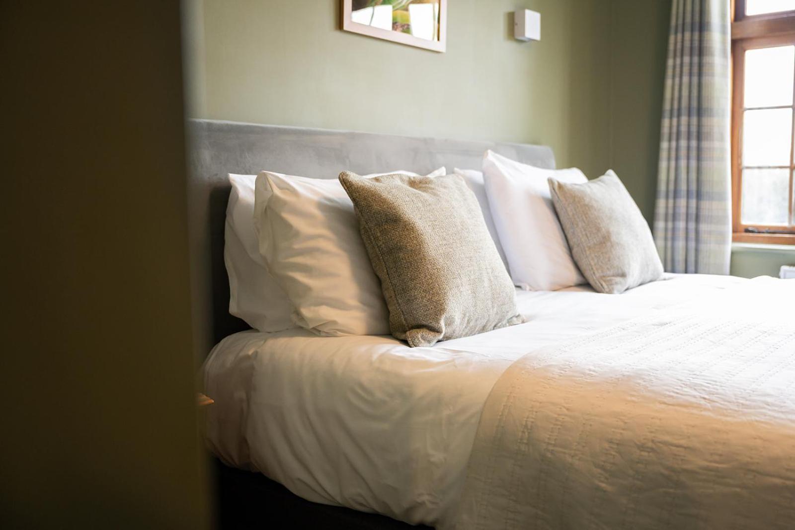 Tottington Manor Hotel Henfield エクステリア 写真