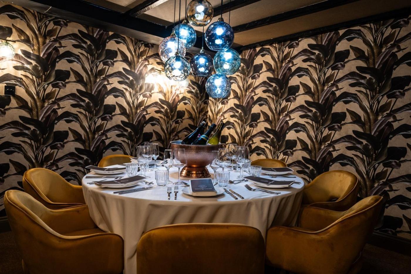 Tottington Manor Hotel Henfield エクステリア 写真