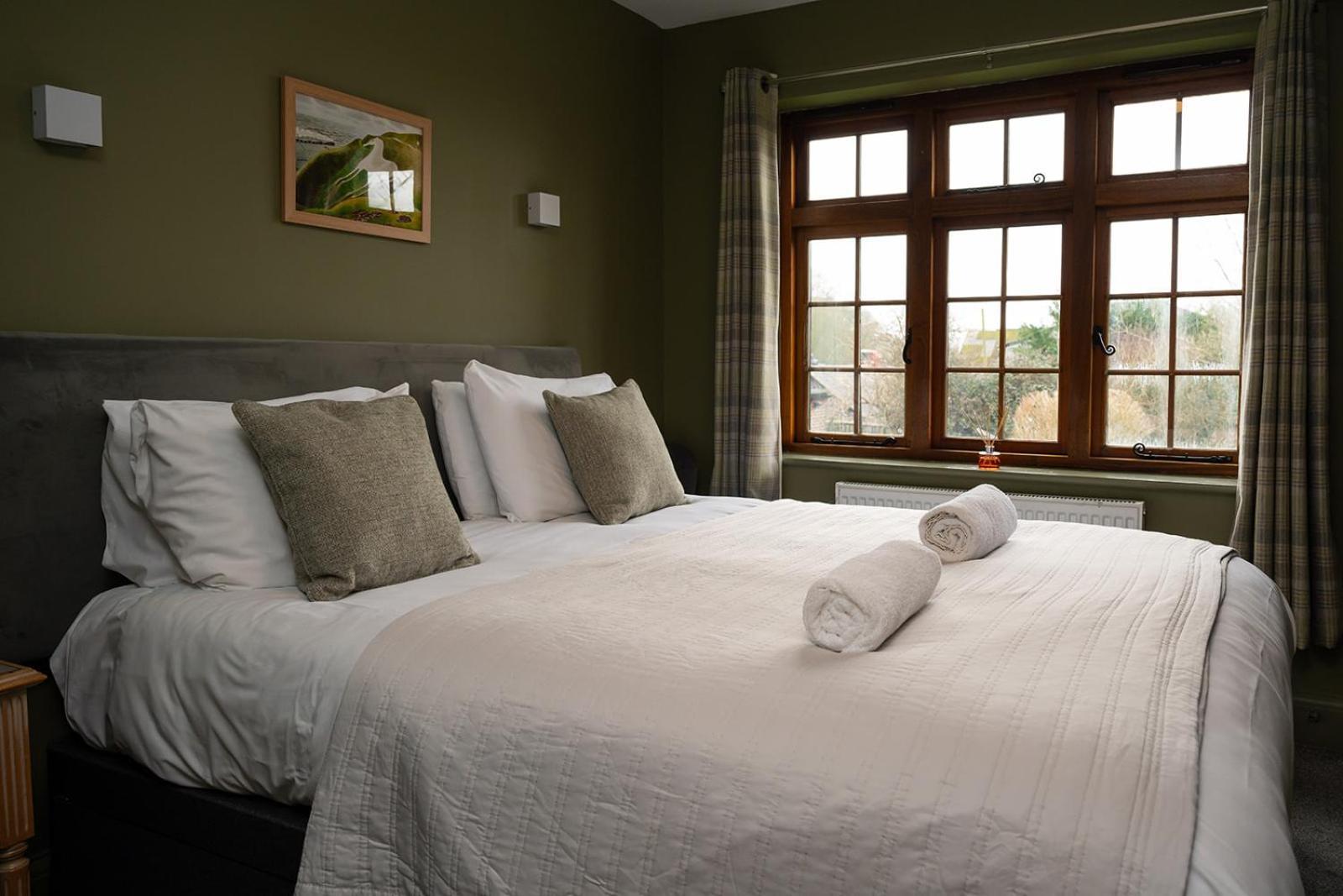 Tottington Manor Hotel Henfield エクステリア 写真