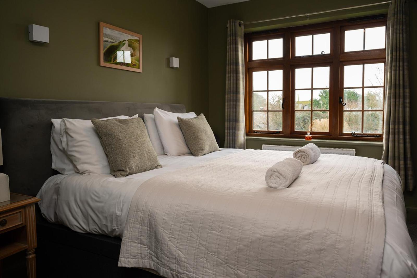 Tottington Manor Hotel Henfield エクステリア 写真